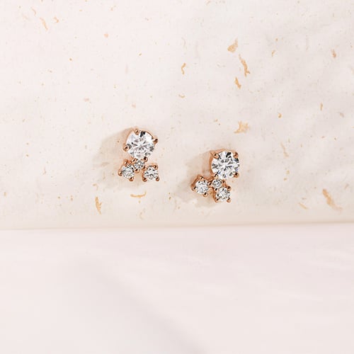 Cluster Ohrringe mit ČGL zertifiziertem Diamanten Kerrie