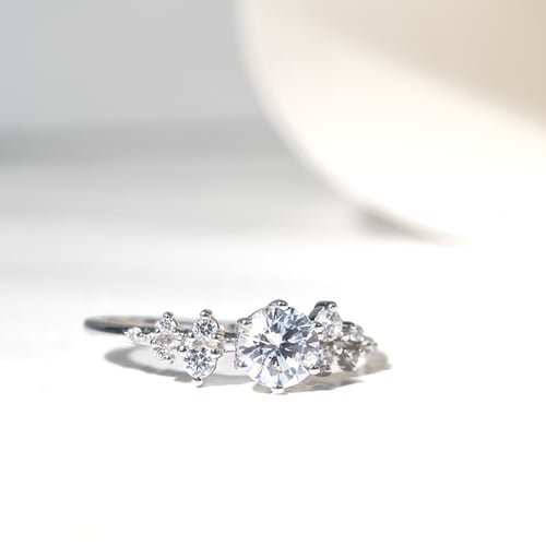 Verlobungsring mit Diamanten Olha