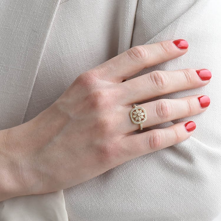 Goldener Ring mit Diamantenblüte Liliane 93443