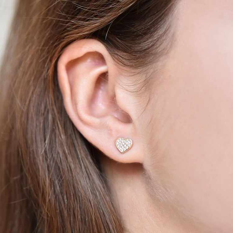 Rosegold Ohrringe Diamanten im Ohr 18919