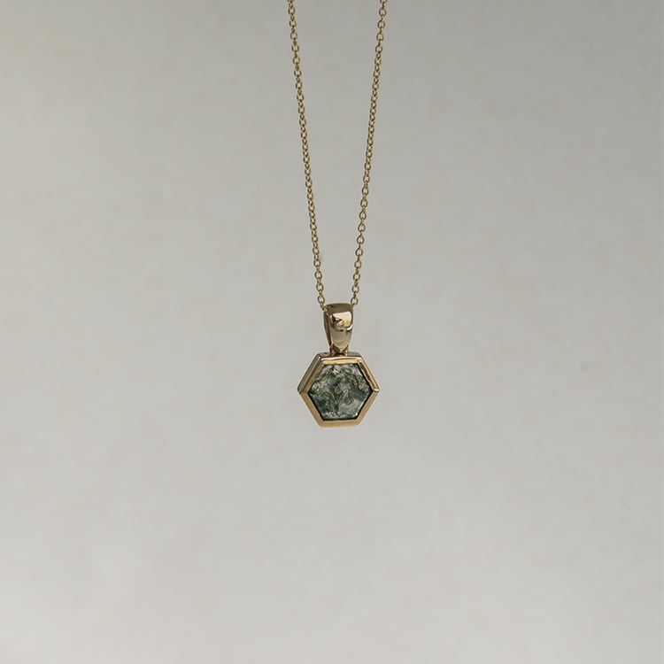 Eleganter Anhänger mit einem Moosachat Corinna 121388