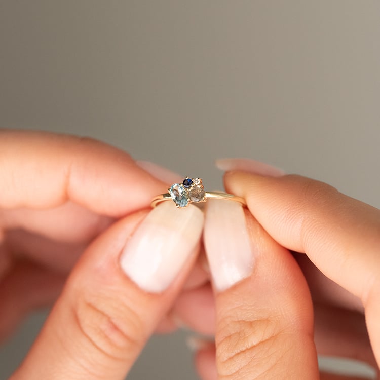 Cluster-Ring mit Aquamarin, Labradorit, Saphir und Diamant Bluma 145086