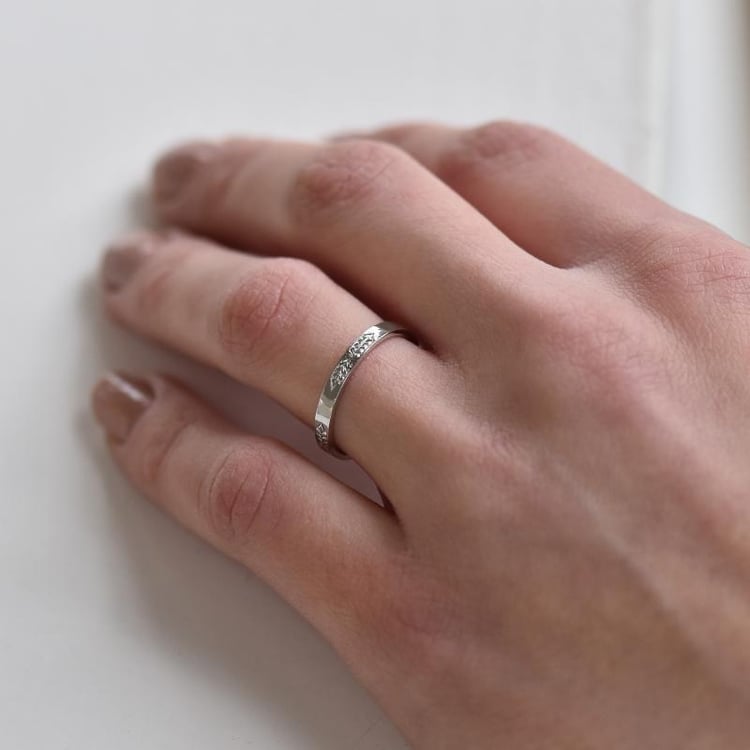 Romantische Eheringe aus Platin Muoneta 69078