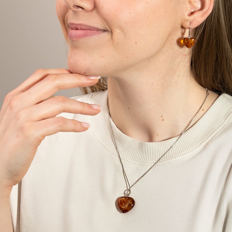 Silberner Bernsteinanhänger in Herzform Cuore 150558