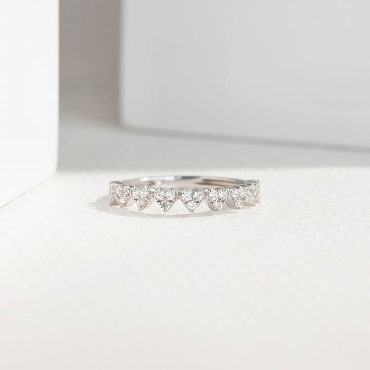Eternity-Ring mit Herzen und Diamanten Mihai 112888