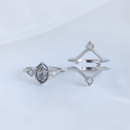 Originelles Ringset mit Salt and Pepper Diamanten Ural