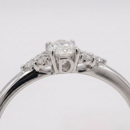 Verlobungsring mit Buchstabenund Lab Grown Diamanten Sheldo