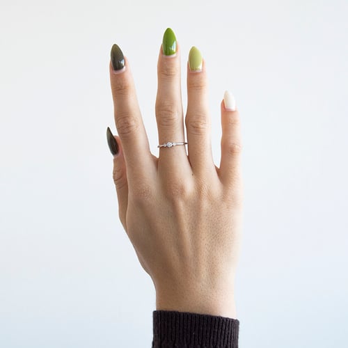 Minimalistischer Diamantring Knott