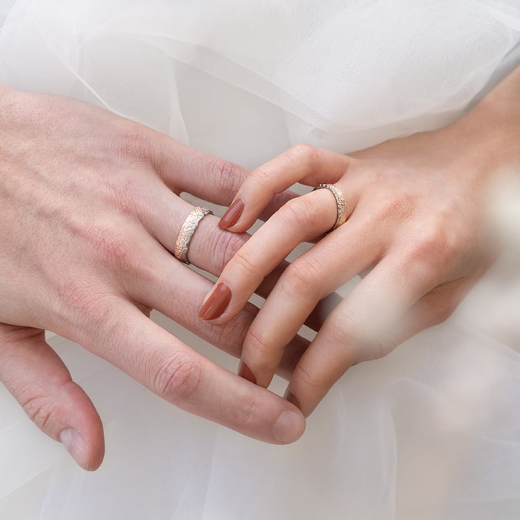 Originelle Trauringe aus Gold mit Diamanten Diame 97254