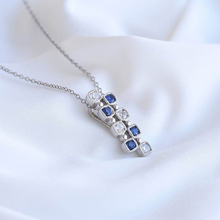 Anhänger mit Diamanten und königsblauen Saphiren Adalynn 85285