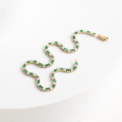 Tennisarmband mit Smaragden und Diamanten Kendrick