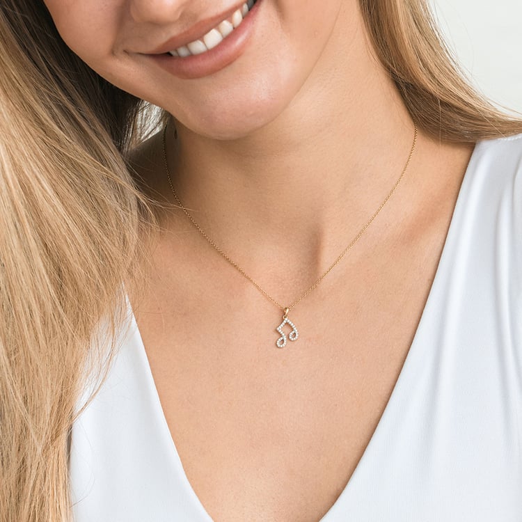 Anhänger aus Gold mit Lab Grown Diamanten in Form einer Note 163715