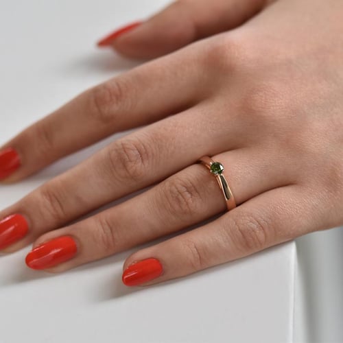 Verlobungsring mit grünem Diamant Sati