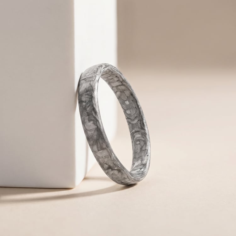 Leicht abgerundeter Damen Ehering aus Carbon Jaidon 166770