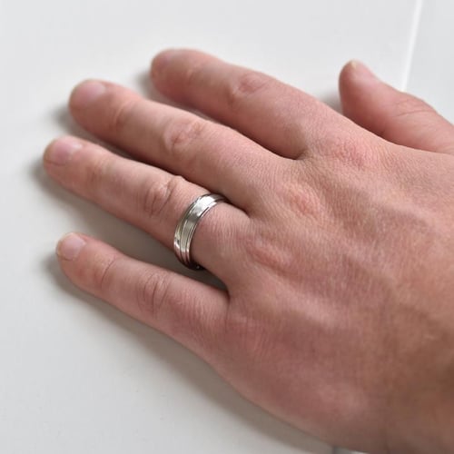 Goldene Trauringe mit Diamanten Eloy