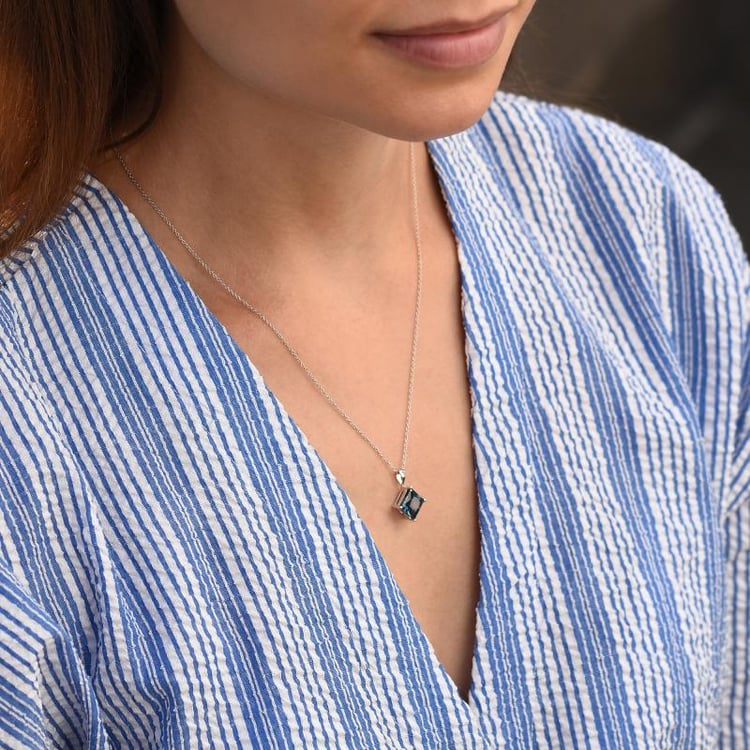 Halskette aus Gold mit Topas 46078