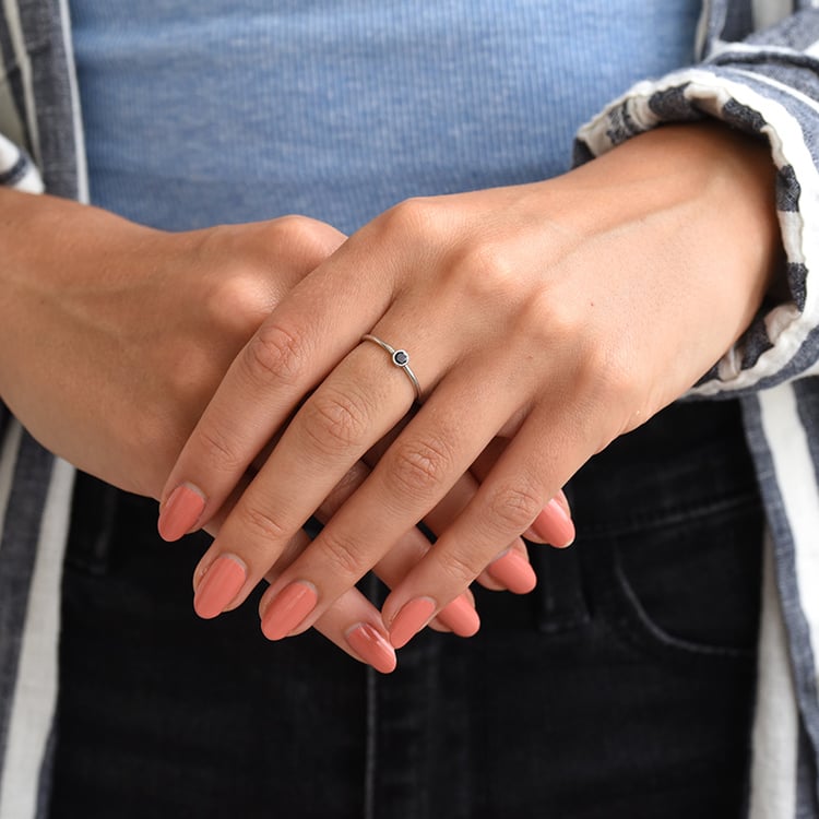 Minimalistischer Ring mit Alexandrit Emilien 84391