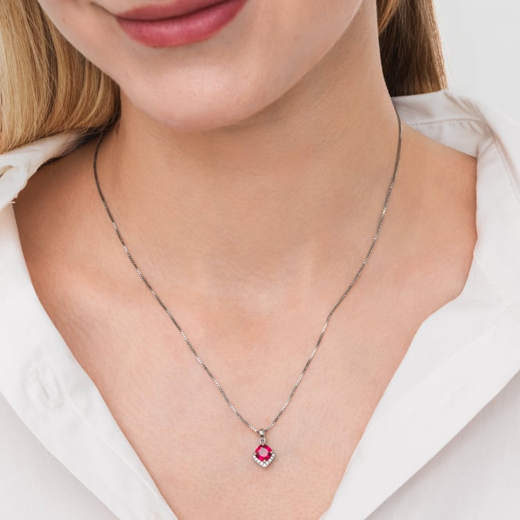 Silberner Anhänger mit simulierten Rubinen Augustin 165658