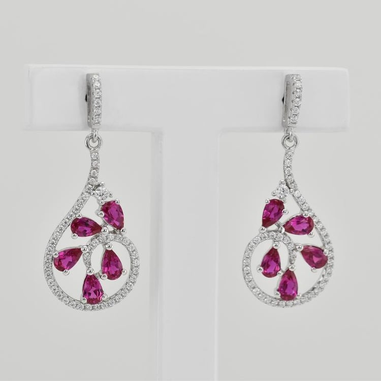 Silberne Hängeohrringe mit Rubinen Sisia 25138