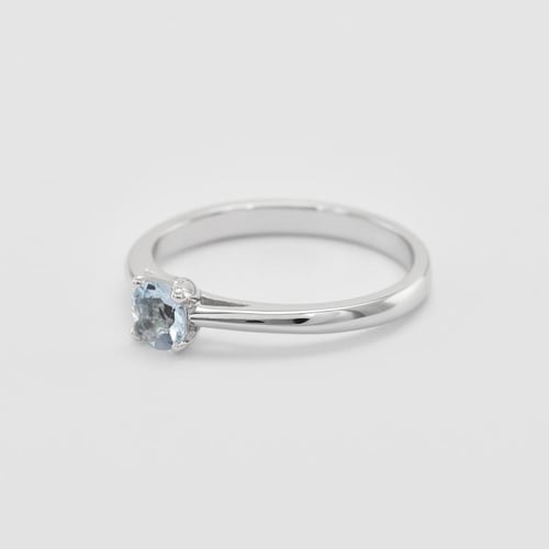 Verlobungsring aus Gold mit Aquamarin Katya