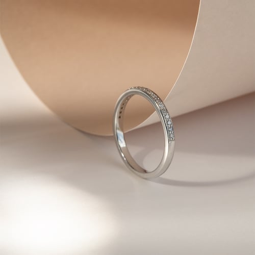 Goldener Eternity-Ring mit 1.25 mm Lab Grown Diamanten Mewya