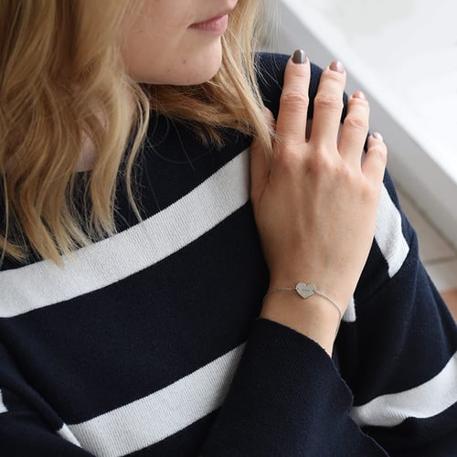 Personalisiertes Armband aus Silber mit Herz Nikole