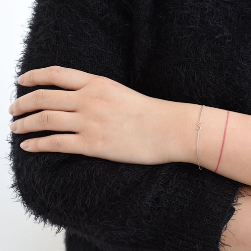 Silbernes Armband mit Buchstaben Ihrer Auswahl Annika