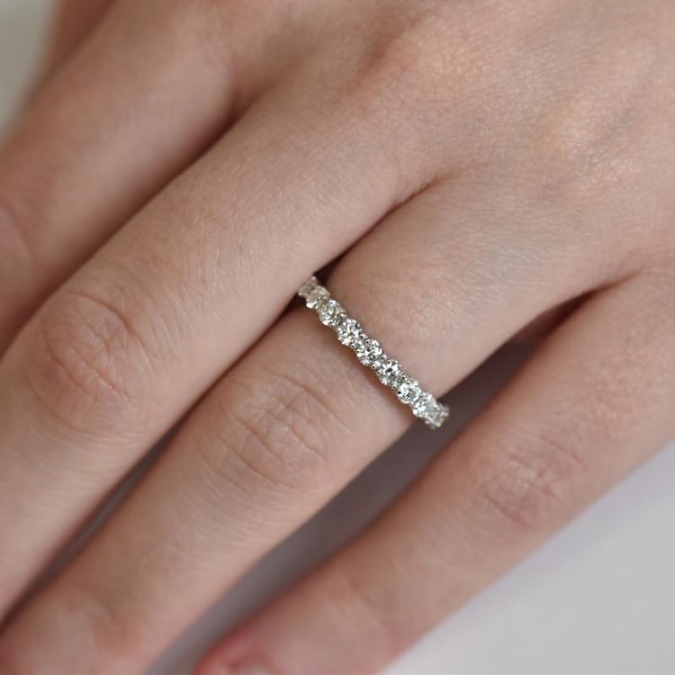 Platin-Ring rundum mit Diamanten besetzt Sykes 27448