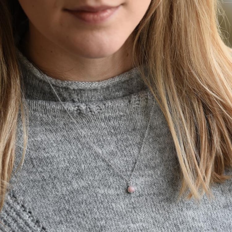 Blumenkette aus 585 Gold mit rosa Opal als Cabochon Azalea 51204