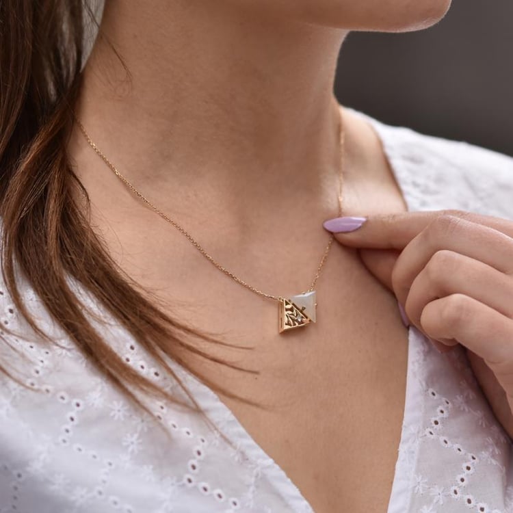 Goldene atypische Halskette mit Achat und Diamant Maud 43554