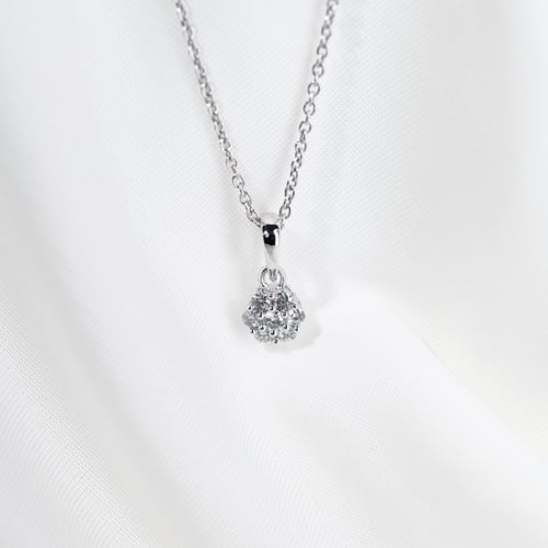 Eleganter Anhänger mit Lab Grown Diamanten Jenoulita