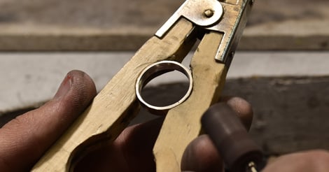 Anpassung eines Schmuckstücks aus unserem Angebot