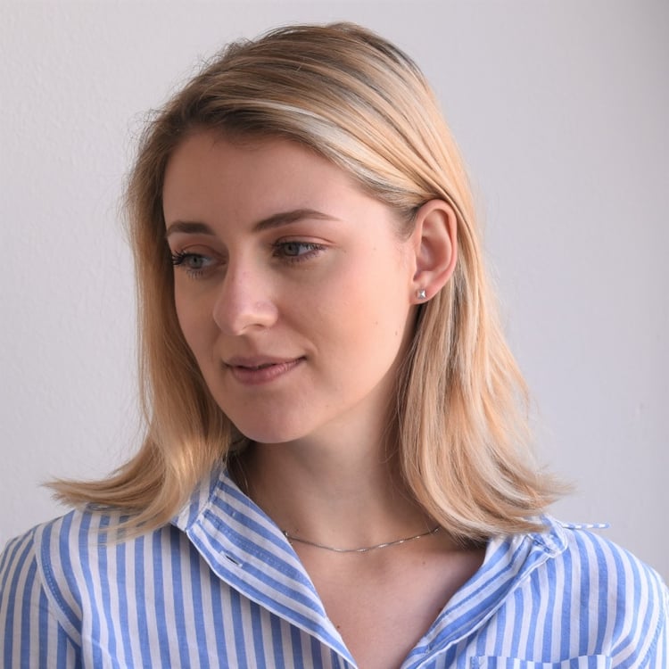 Silberne Ohrstecker 67660