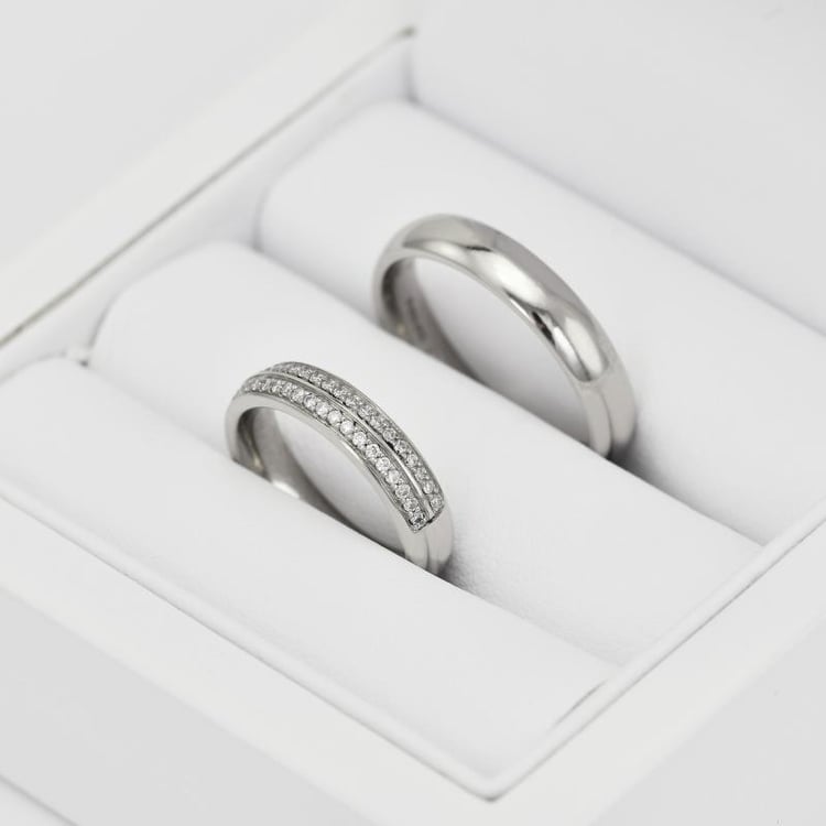 Schlichte Eheringe aus Gold mit Diamanten Sydell 20722