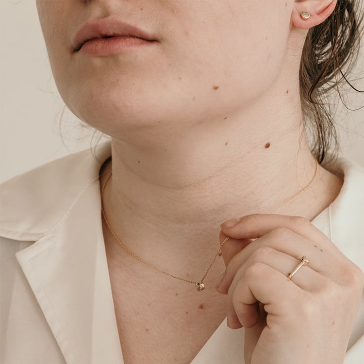 Minimalistischer Ring mit einem Salt and Pepper Diamanten Emilien 120953