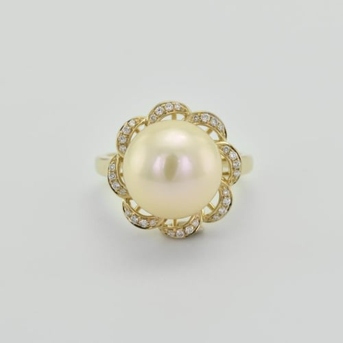 Romantischer Perlenring und Diamanten Qiana