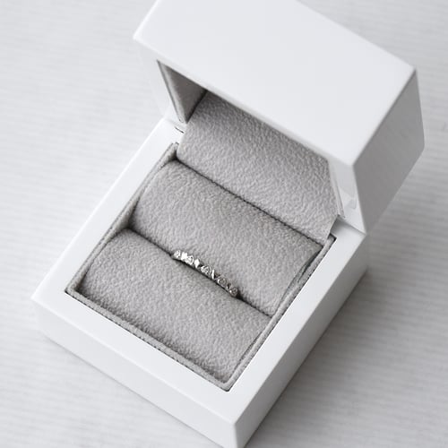 Eternity-Ring mit Herzen und Lab Grown Diamanten Mira