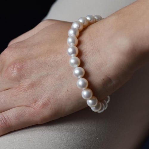 Armband mit 8 - 8.50 mm Perlen Faiza