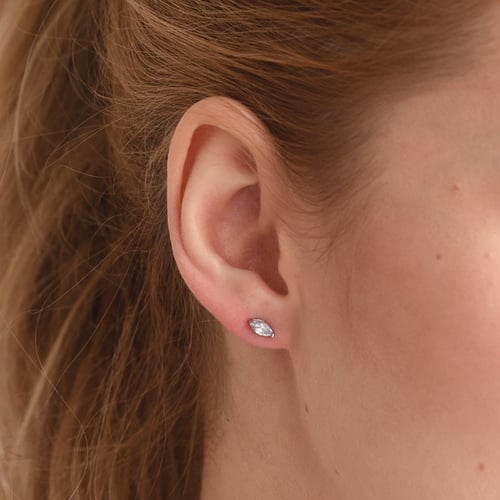 Minimalistische Ohrstecker aus Silber mit Aquamarin Andine