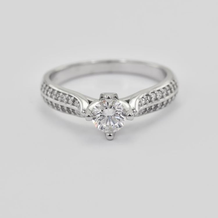 Verlobungsring mit Moissanit und Lab Grown Diamanten Katynie 46573