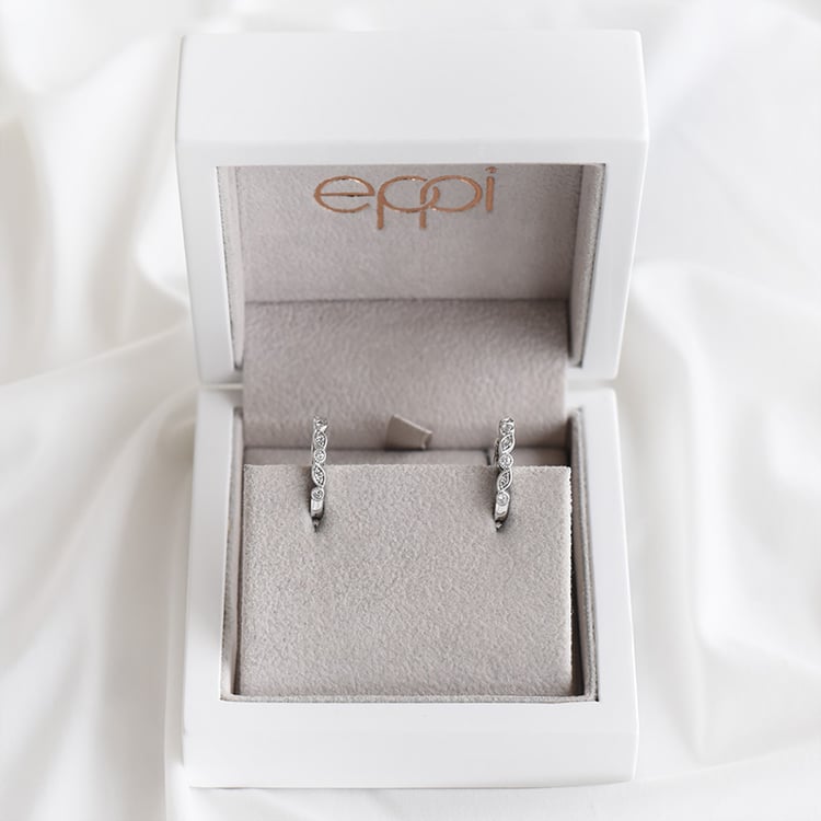 Elegante Creolen mit Diamanten Veeti 93770