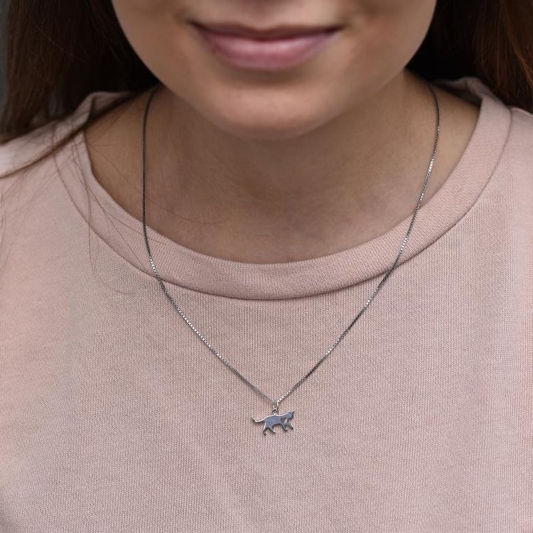 Hals mit Anhänger mit Katze-Motiv 30349