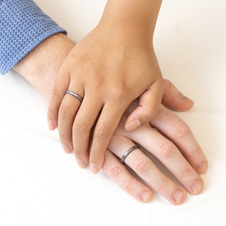 Eheringe aus Tantal mit Diamanten Rille 127238