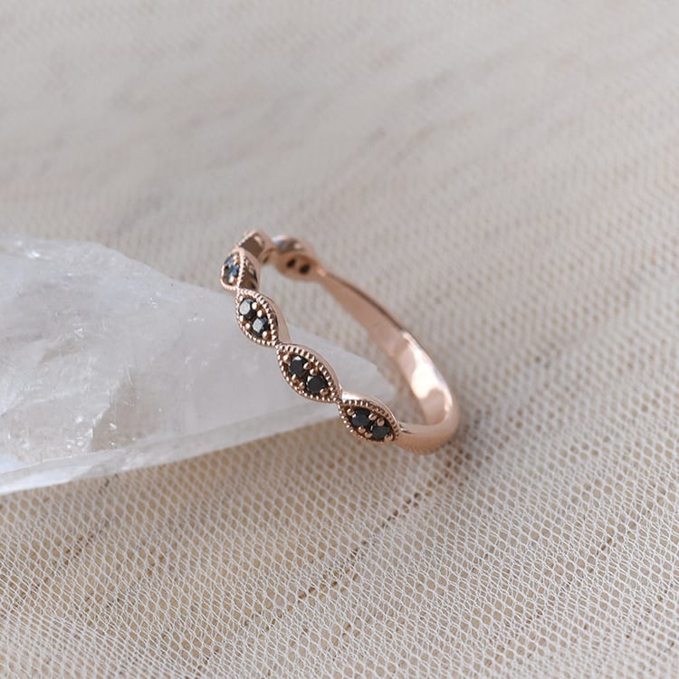 Zarter Eternity-Ring aus Gold mit schwarzen Diamanten Talita 67753