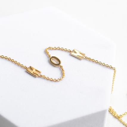 Halskette mit 3 Buchstaben Ihrer Wahl Lupe