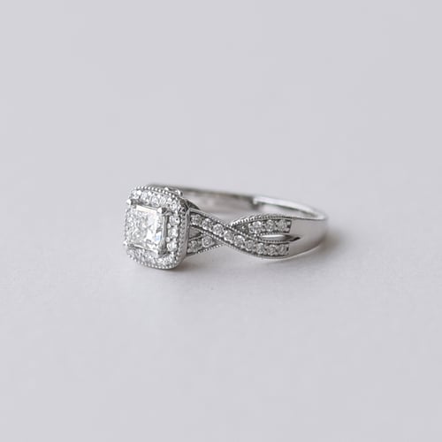 Wunderschöner Diamantring mit Princess Diamanten