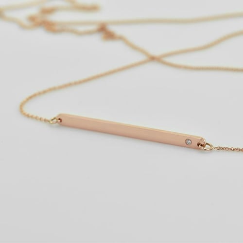 Zarte silberne Kette mit einem Diamanten Dayna