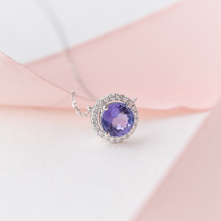 Tansanit Halskette mit Diamanten Naara 90068