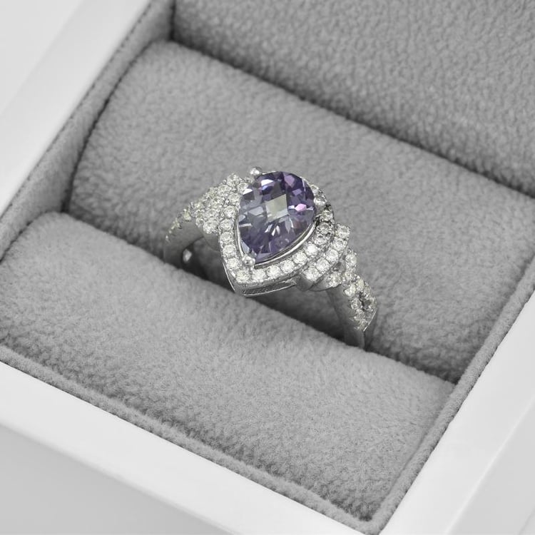 Goldener Halo-Ring mit Alexandrit und weißen Topasen Milades 45305