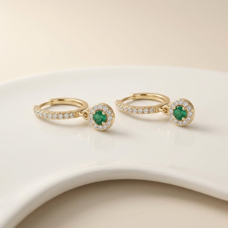 Wunderschöne silberne Ohrringe mit Smaragden und Lab Grown Diamanten Donna 171049